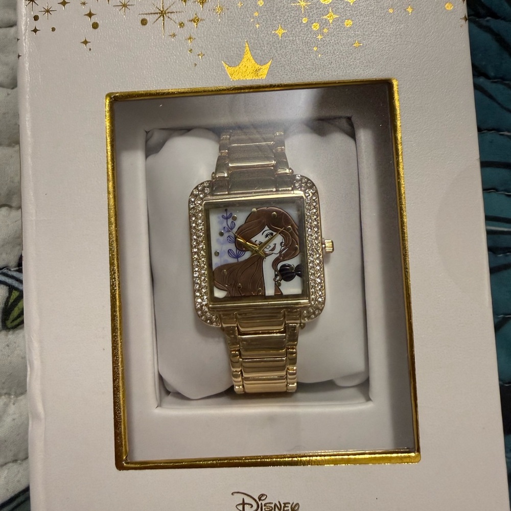 New in Box Disney Gold-tone Stainless Steel  Princess Bracelet Watch 🌸🌹🌺